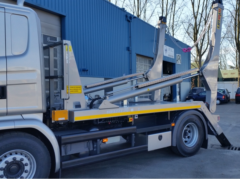 Hyva Lift portaal containersysteem